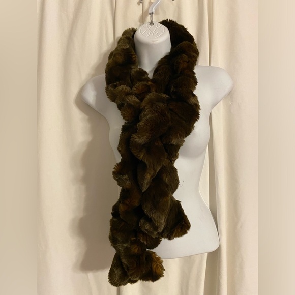 Donna Salyers Fabulous Furs Accessories - Donna Salyers Fabulous Furs Luxe Brown Faux Fur Curled Elastic Loop Neck Scarf